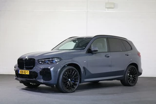 Hoofdafbeelding BMW X5 BMW X5 xDrive40d High Executive M-Pakket Grijs Kenteken