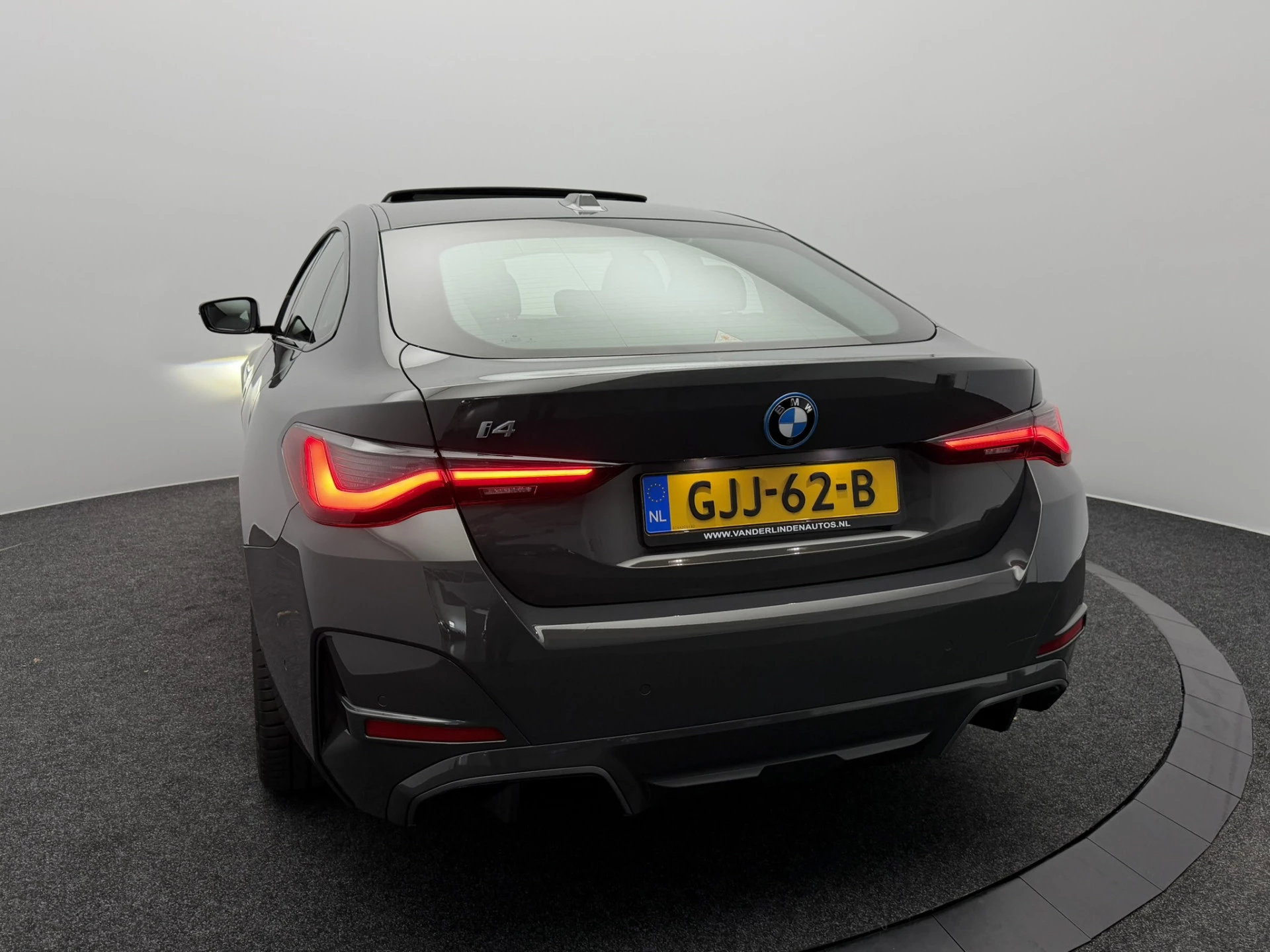 Hoofdafbeelding BMW i4