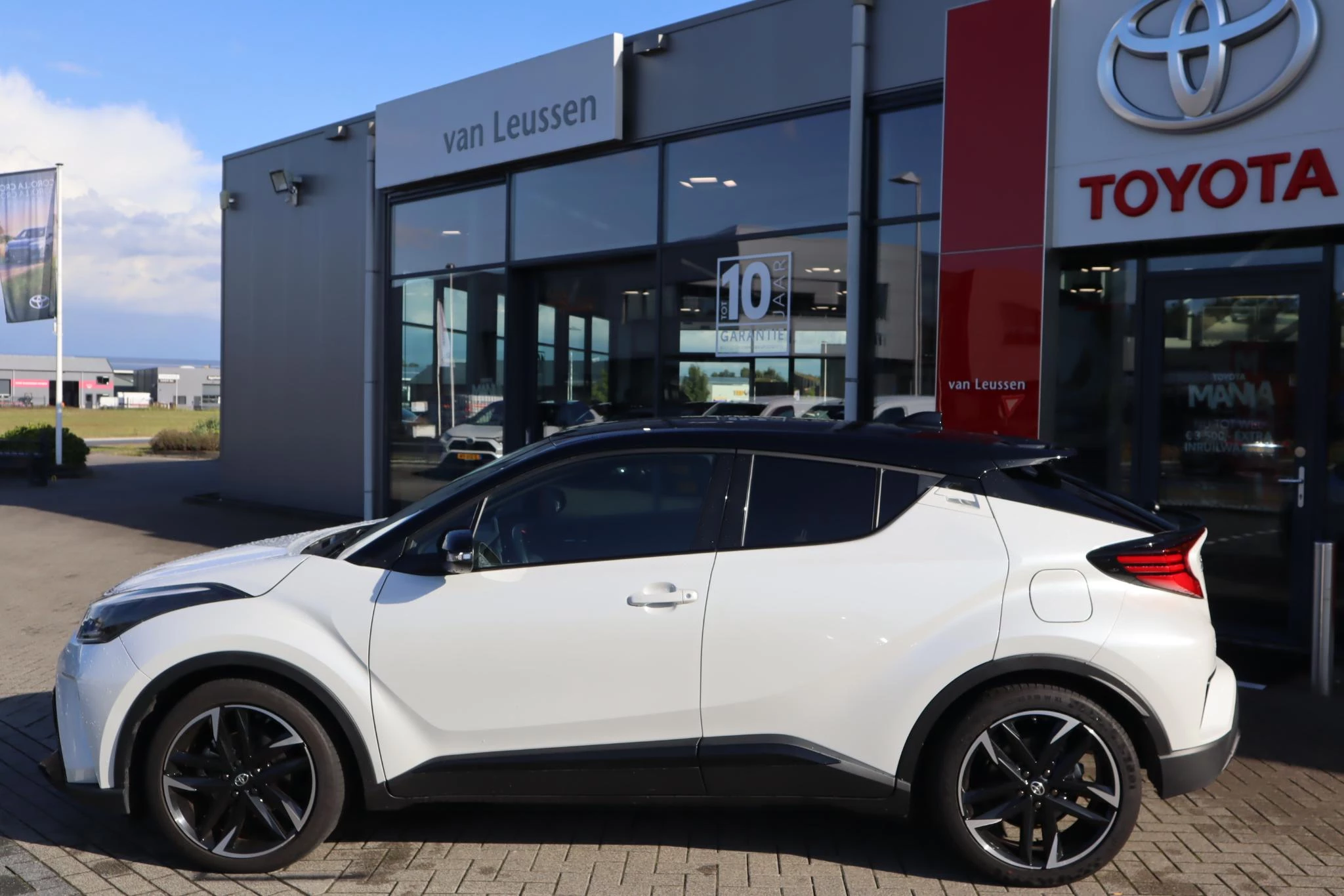 Hoofdafbeelding Toyota C-HR