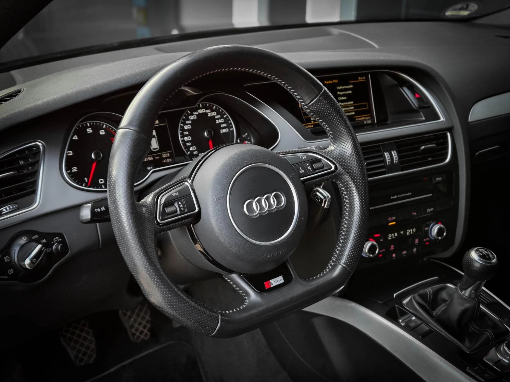 Hoofdafbeelding Audi A4