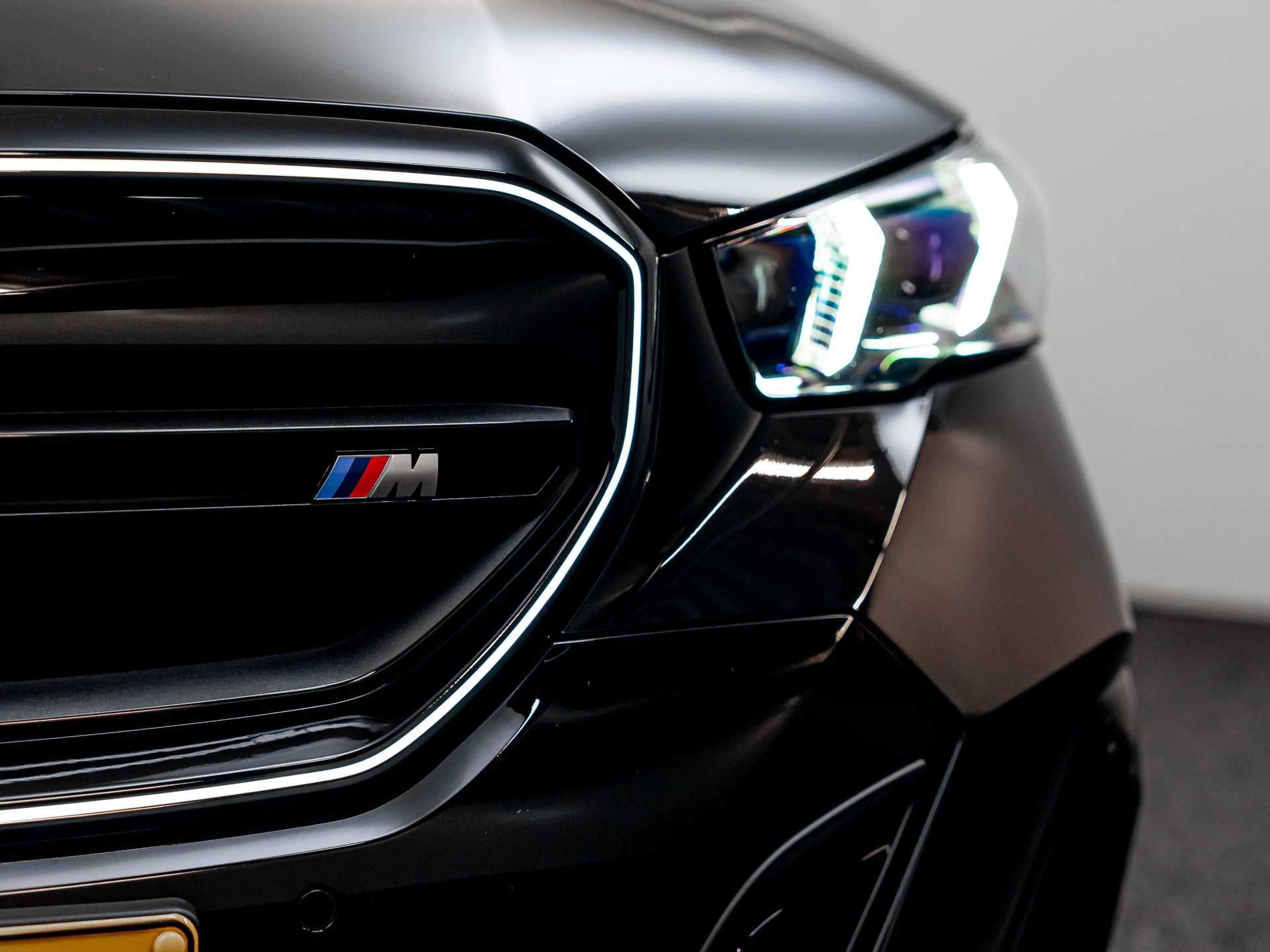 Hoofdafbeelding BMW i5