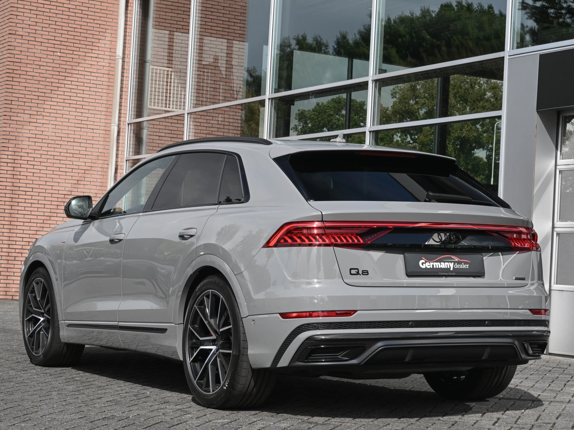 Hoofdafbeelding Audi Q8