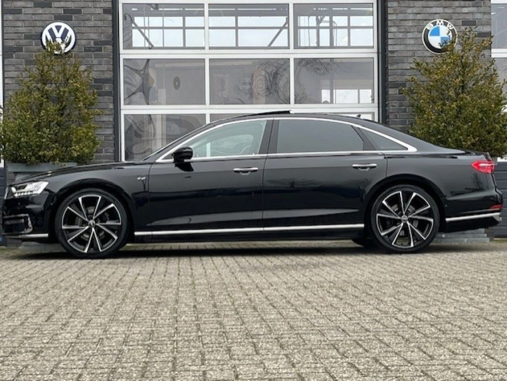 Hoofdafbeelding Audi A8