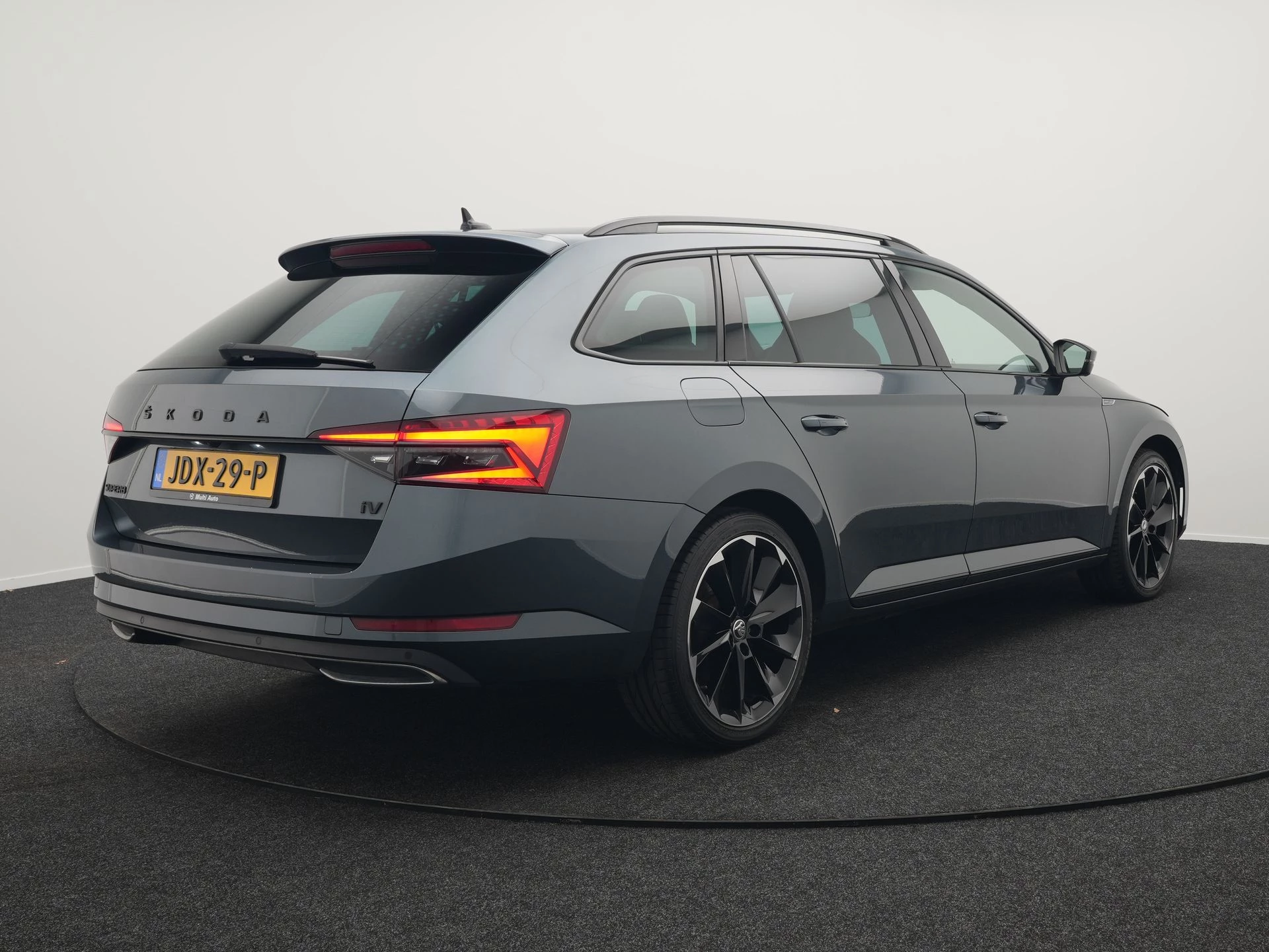 Hoofdafbeelding Škoda Superb