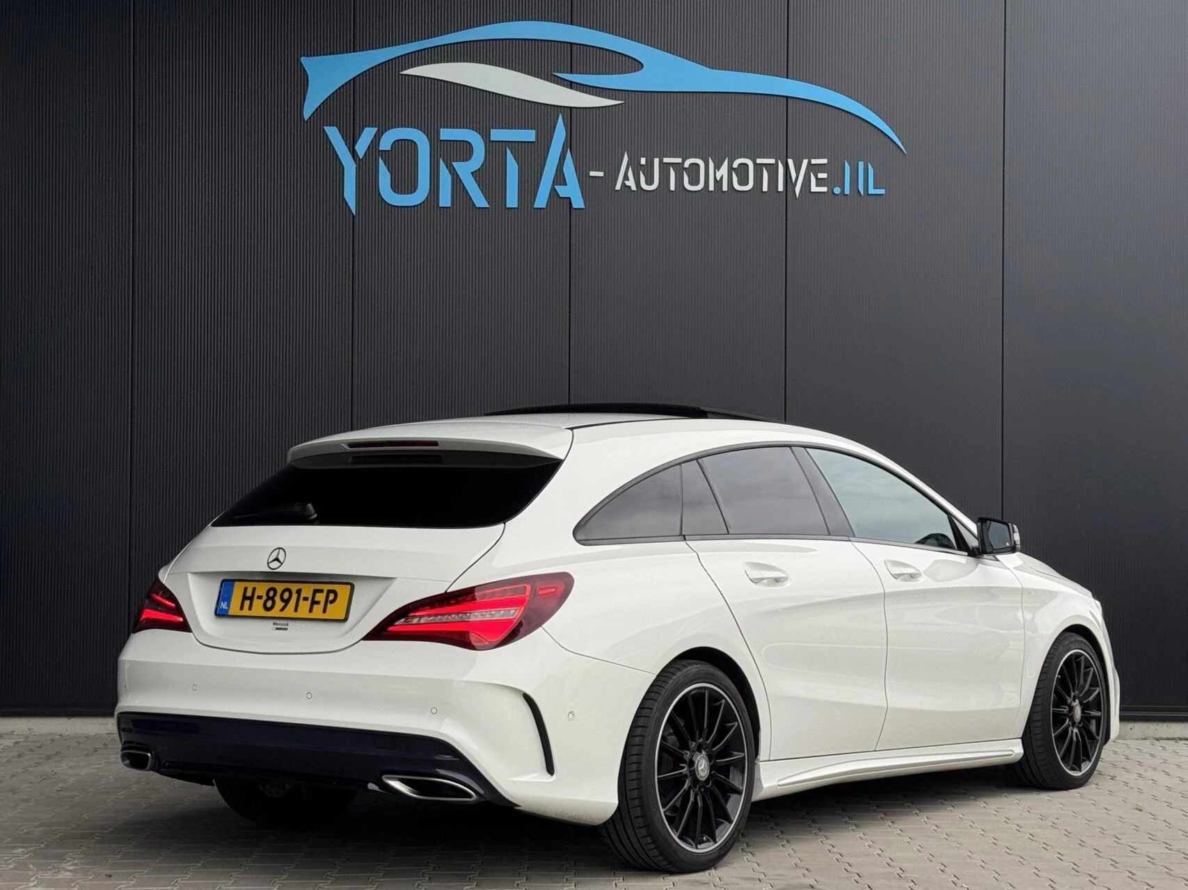 Hoofdafbeelding Mercedes-Benz CLA