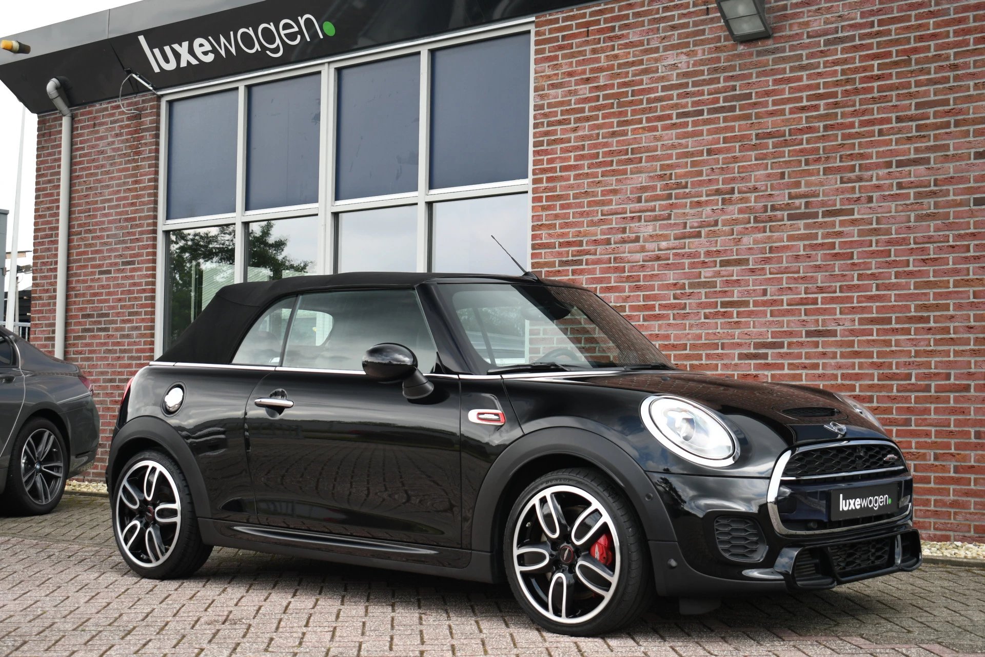 Hoofdafbeelding MINI Cabrio