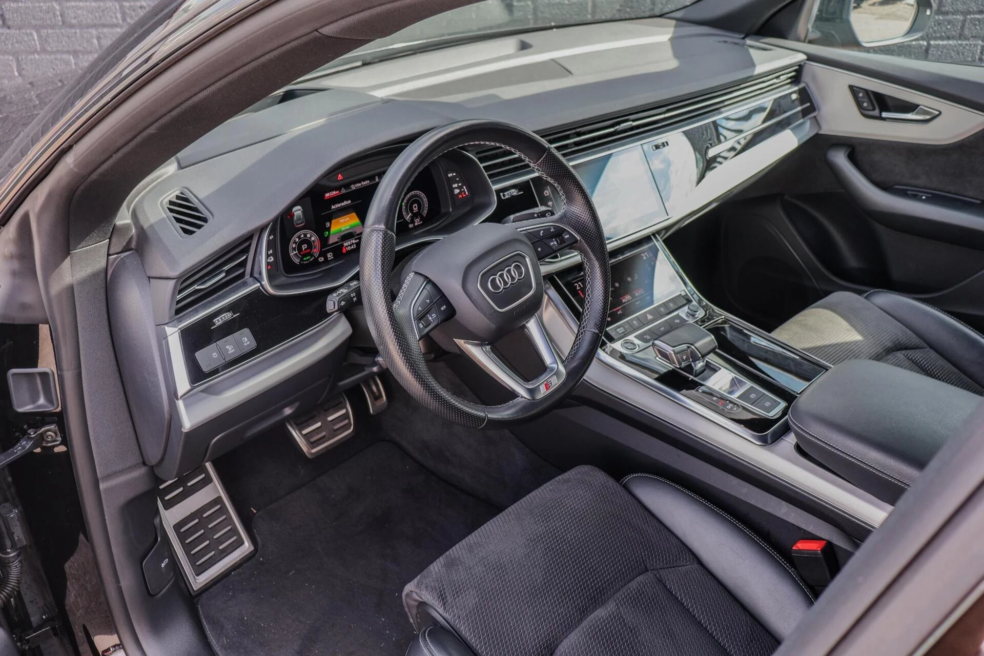 Hoofdafbeelding Audi Q8