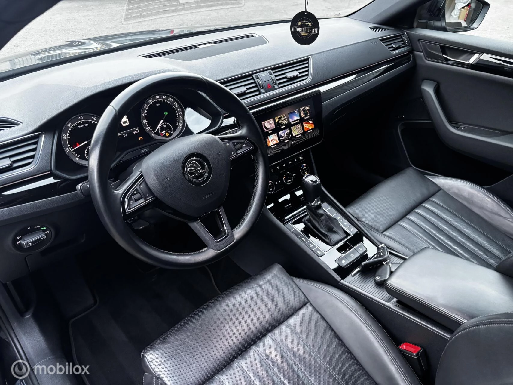 Hoofdafbeelding Škoda Superb