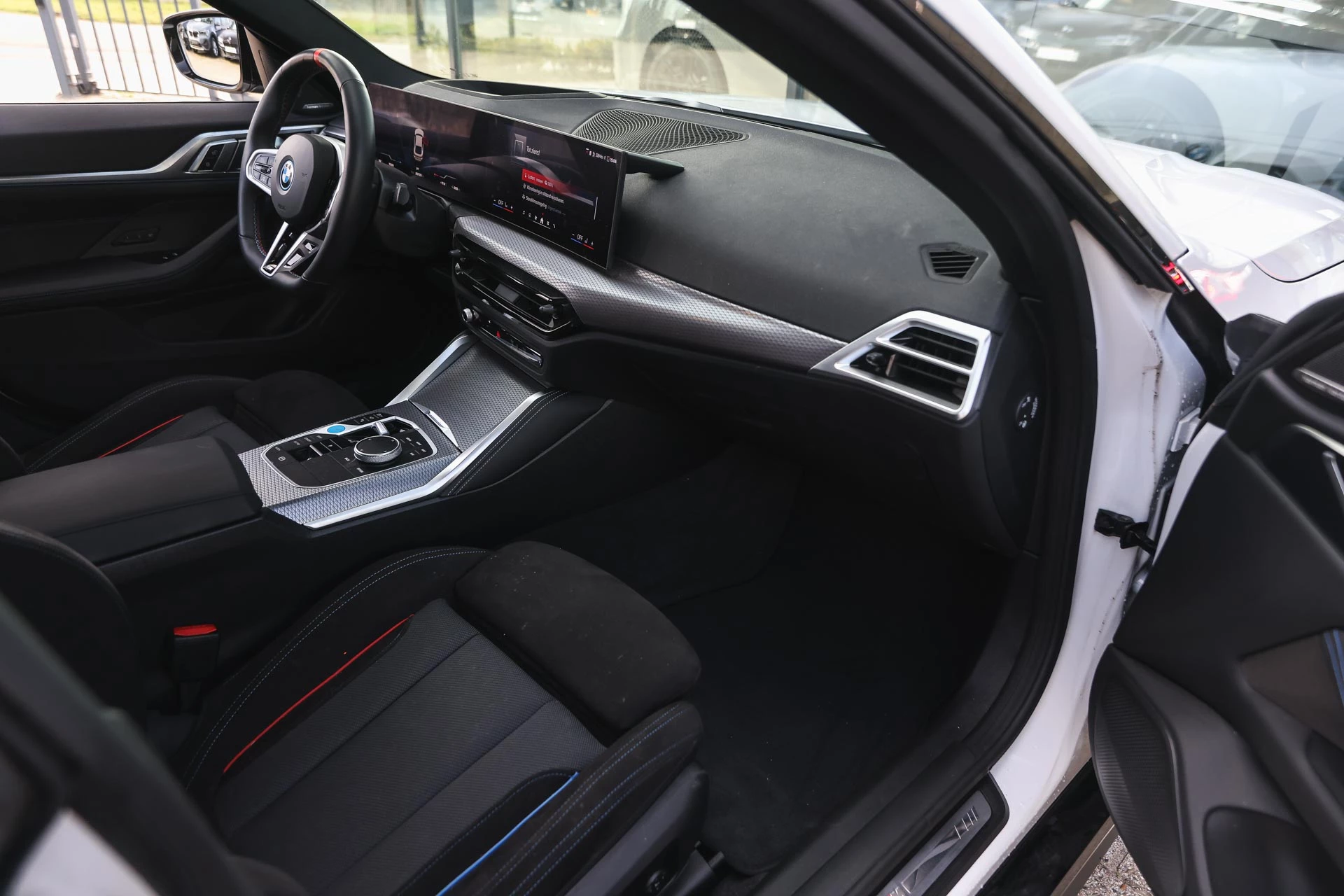 Hoofdafbeelding BMW i4