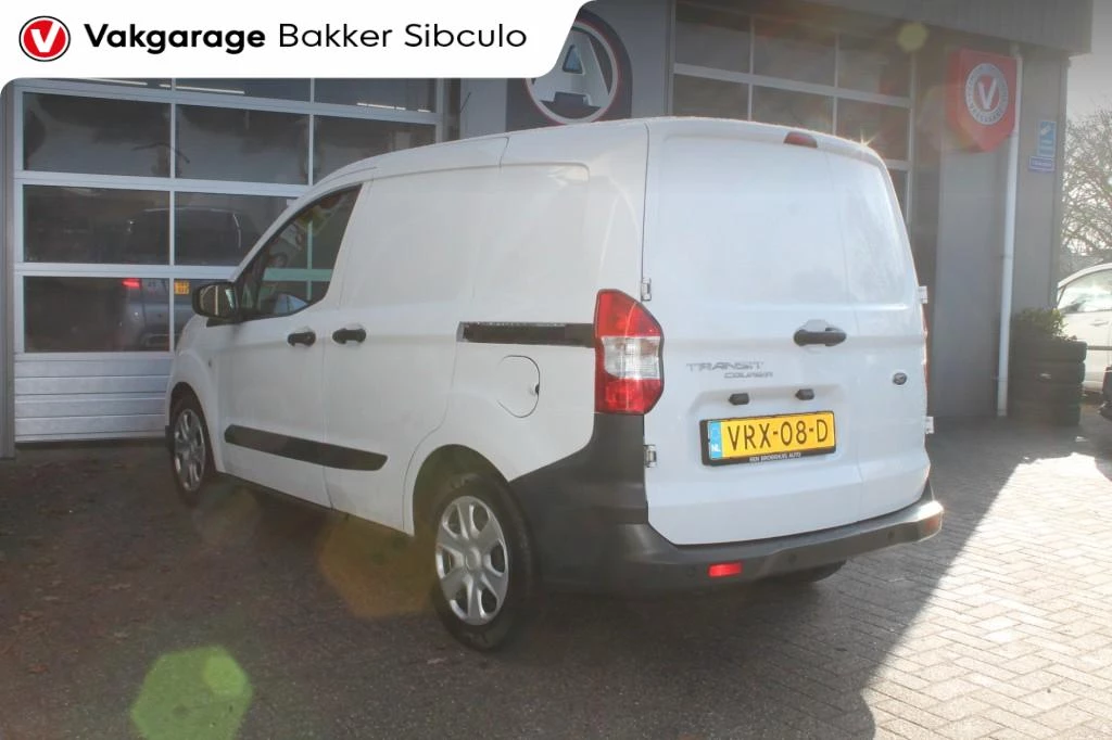 Hoofdafbeelding Ford Transit Courier