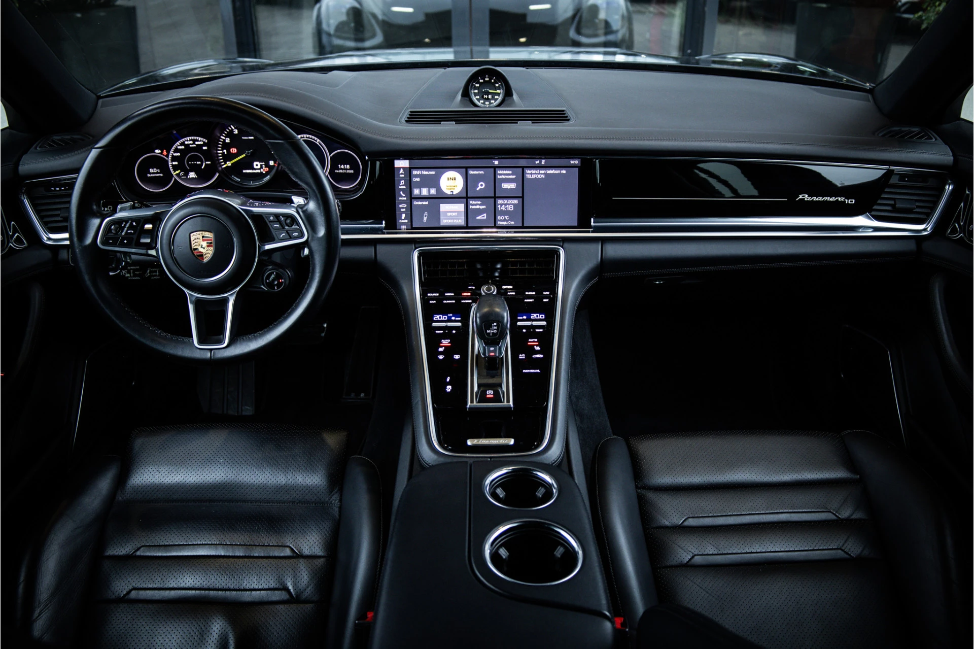 Hoofdafbeelding Porsche Panamera