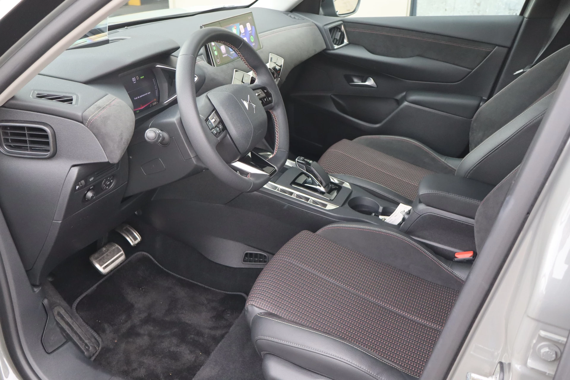 Hoofdafbeelding DS DS 3