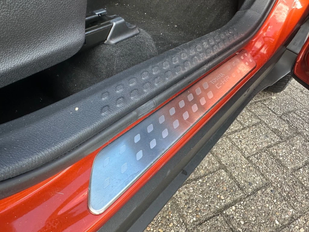 Hoofdafbeelding Toyota C-HR