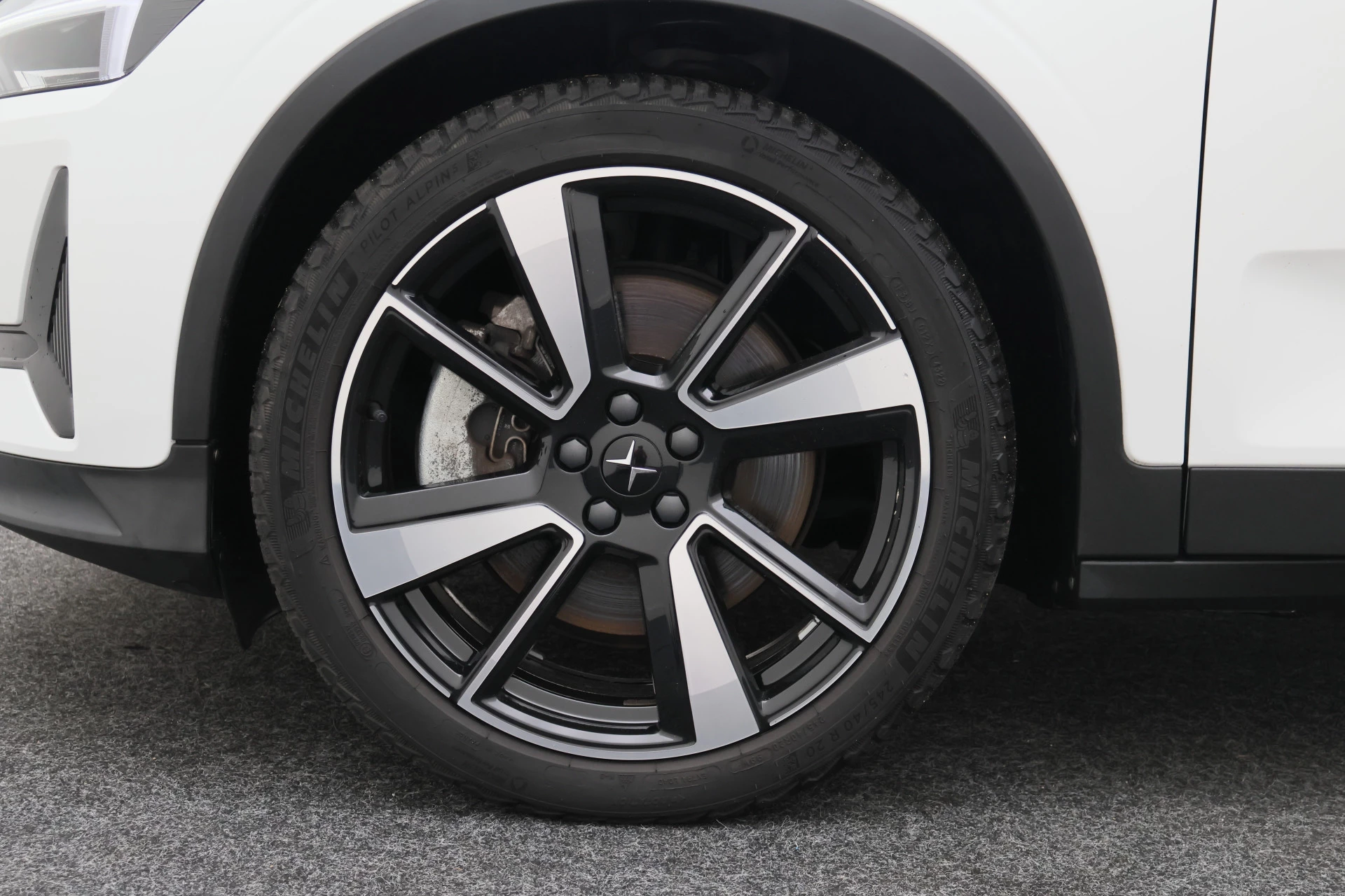 Hoofdafbeelding Polestar 2