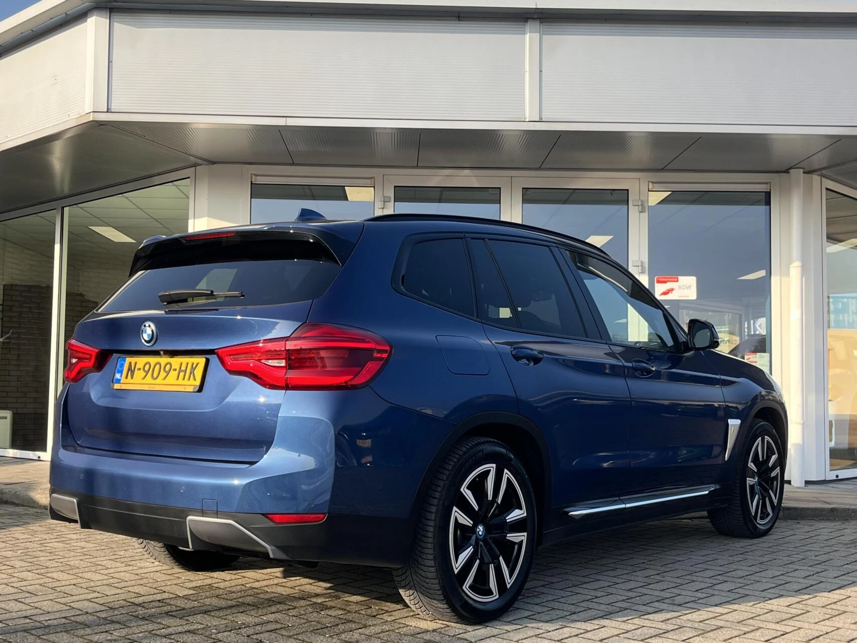 Hoofdafbeelding BMW iX3