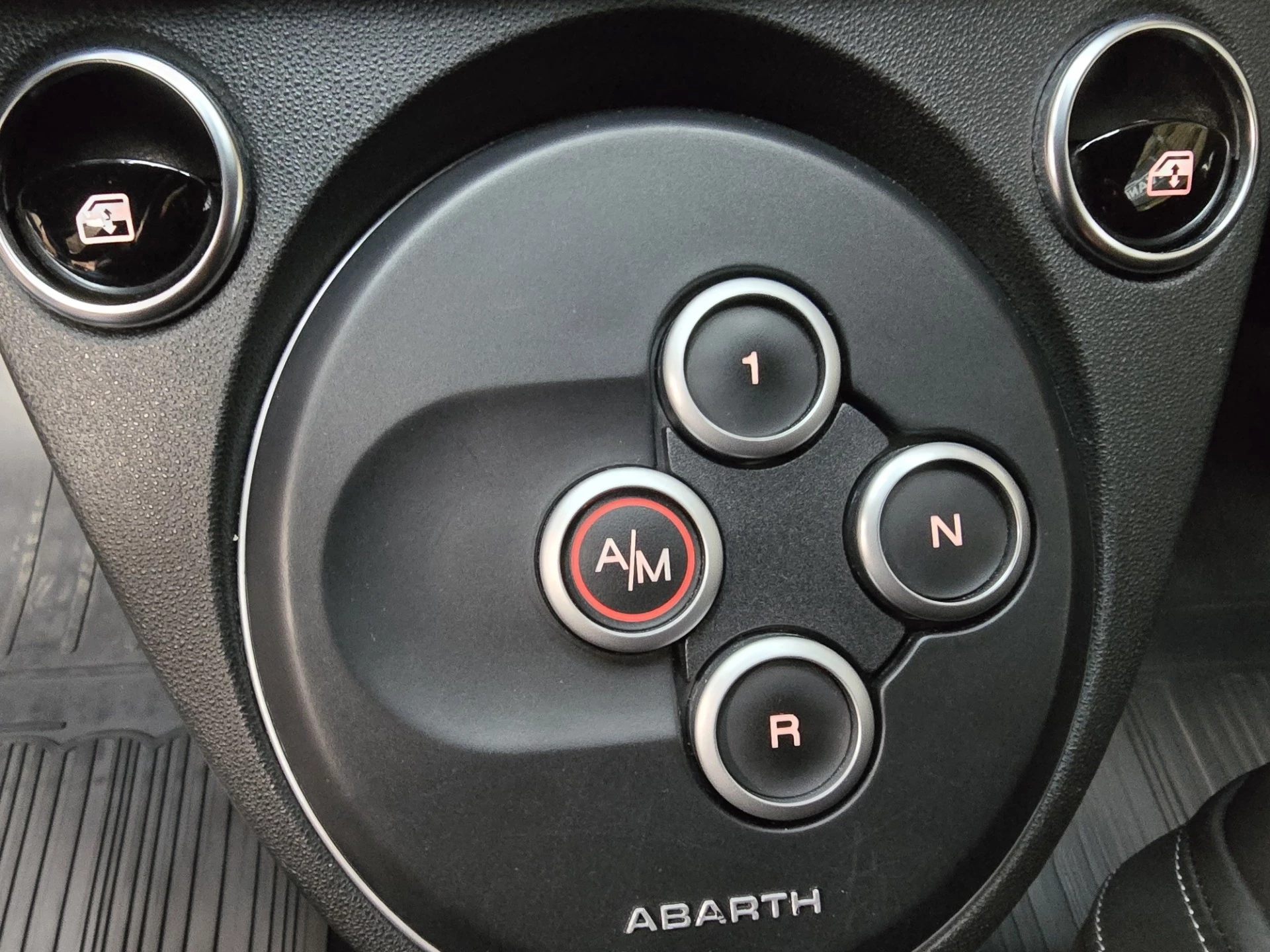 Hoofdafbeelding Abarth 595