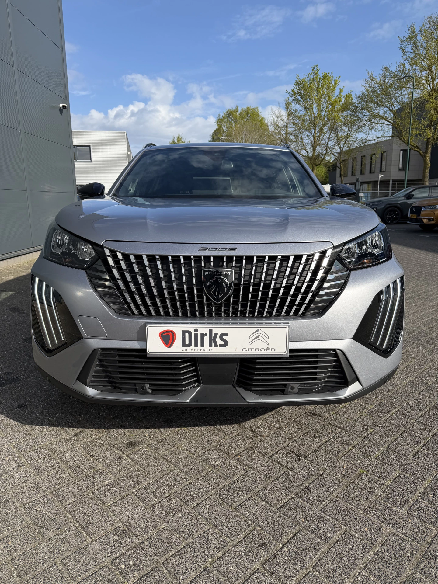 Hoofdafbeelding Peugeot e-2008