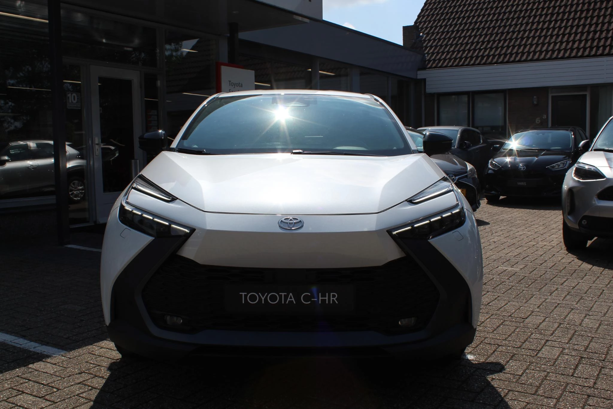Hoofdafbeelding Toyota C-HR