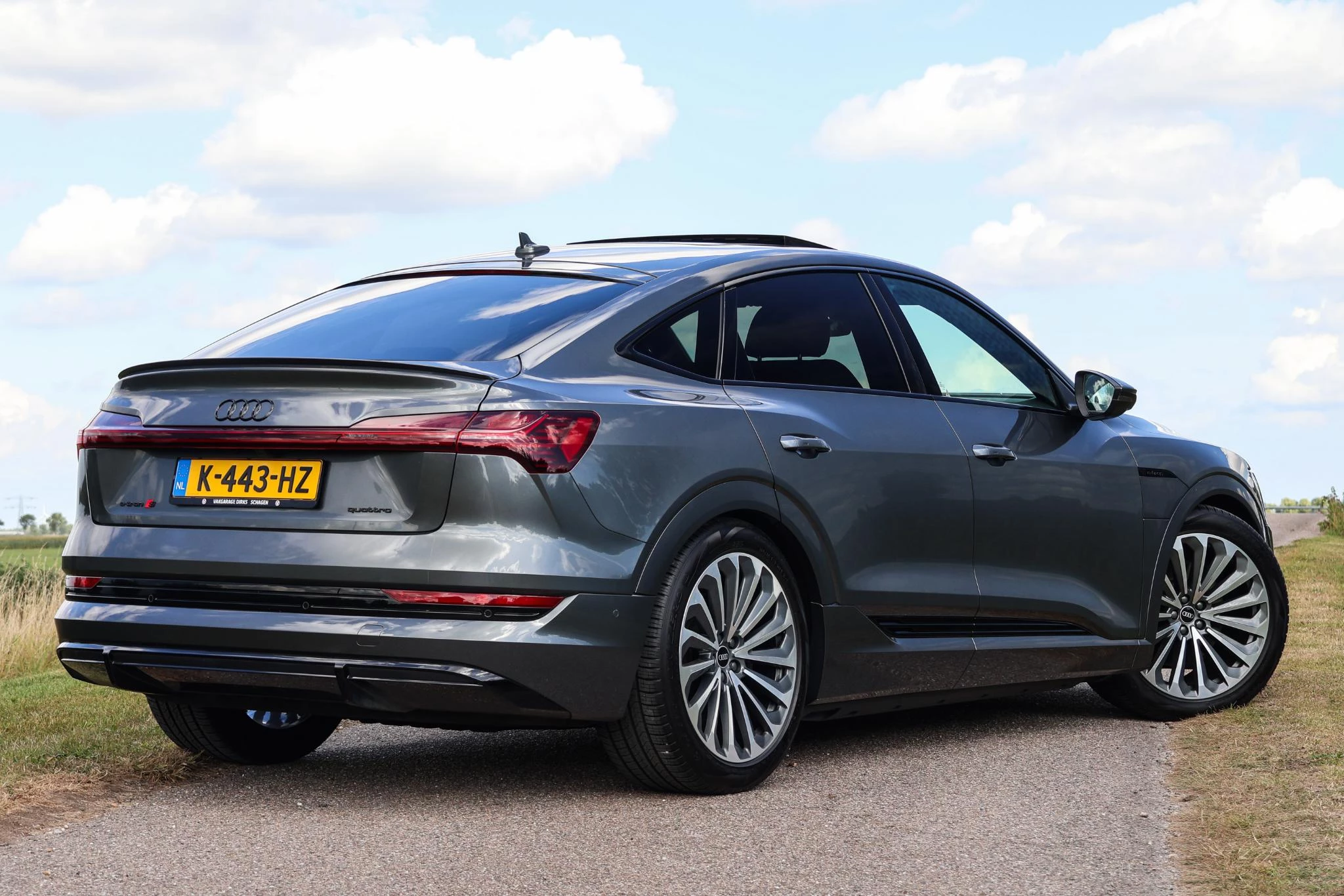 Hoofdafbeelding Audi e-tron