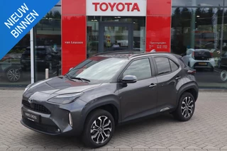 Toyota Yaris Cross 1.5 HYBRID STYLE PANODAK NAVI APPLE/ANDROID KEYLESS EL-ACHTERKLEP STOEL/STUURVERWARM. HEAD-UP