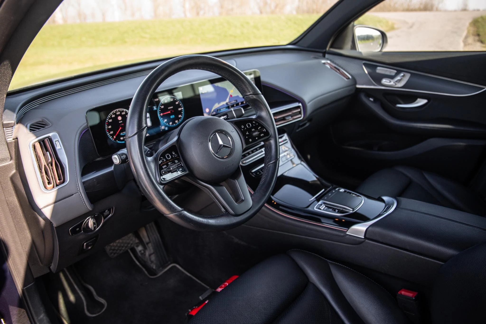 Hoofdafbeelding Mercedes-Benz EQC