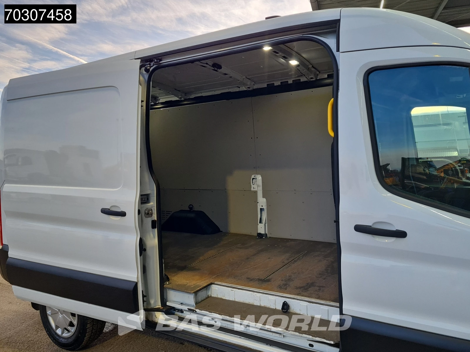 Hoofdafbeelding Ford E-Transit