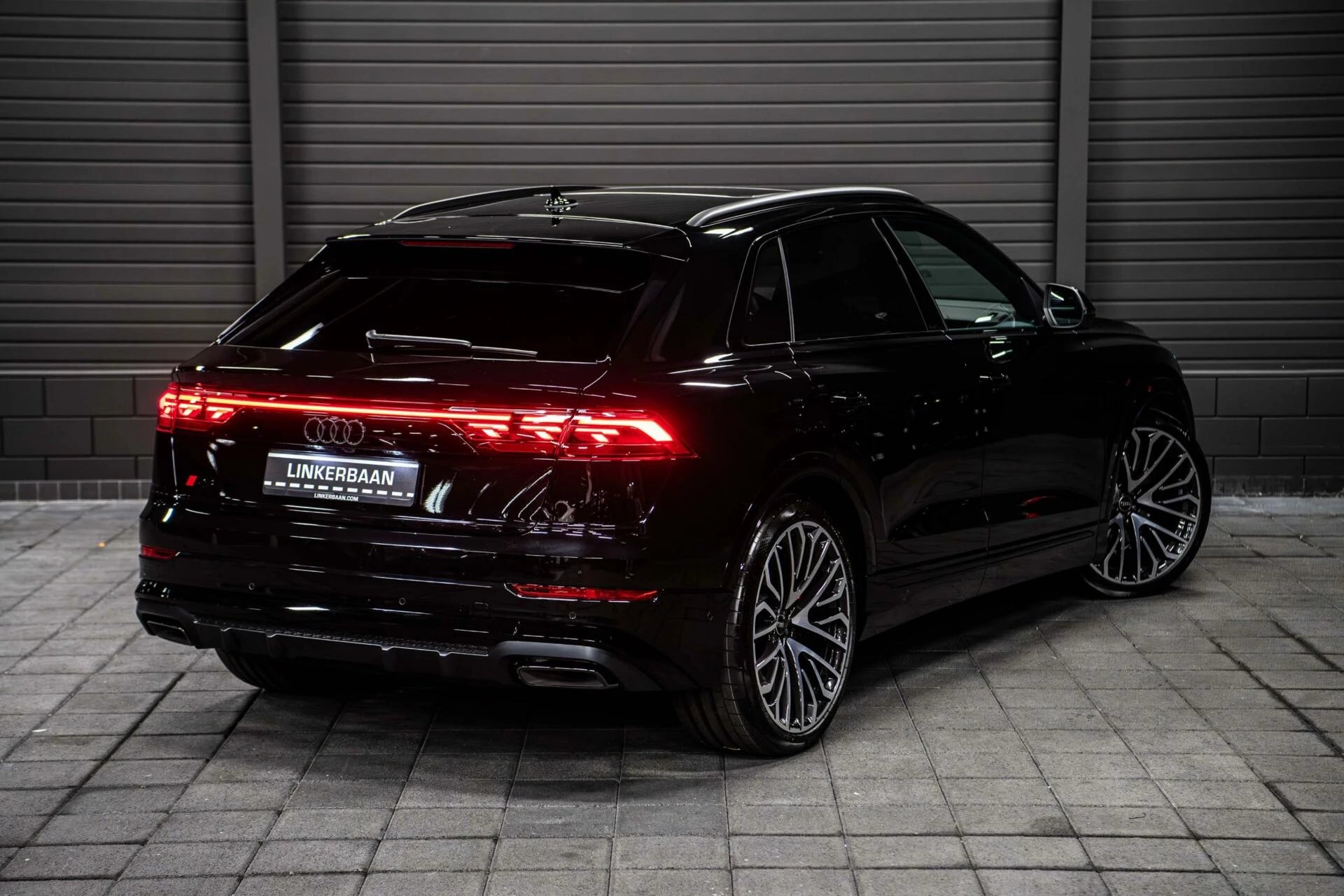 Hoofdafbeelding Audi Q8