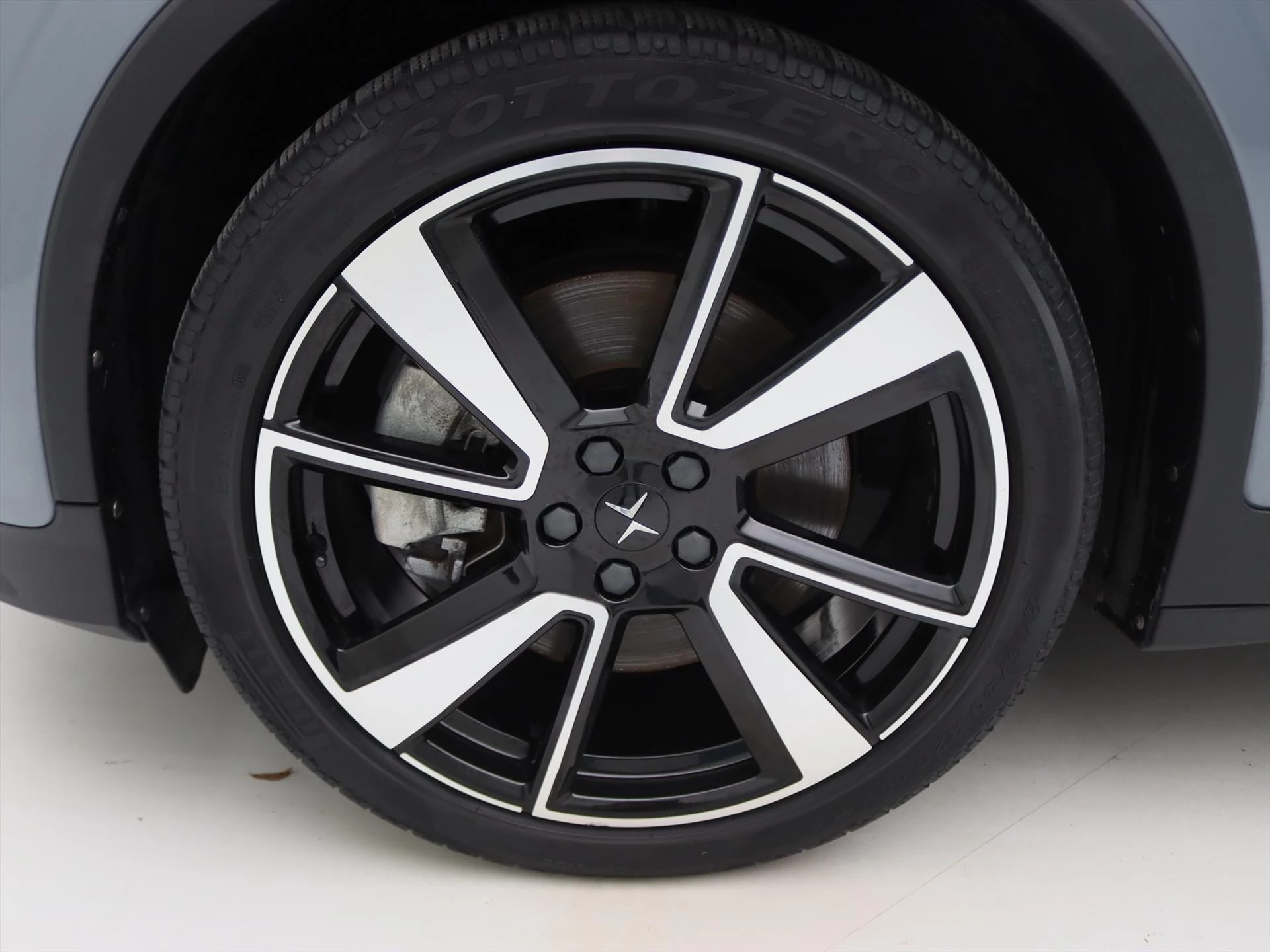 Hoofdafbeelding Polestar 2