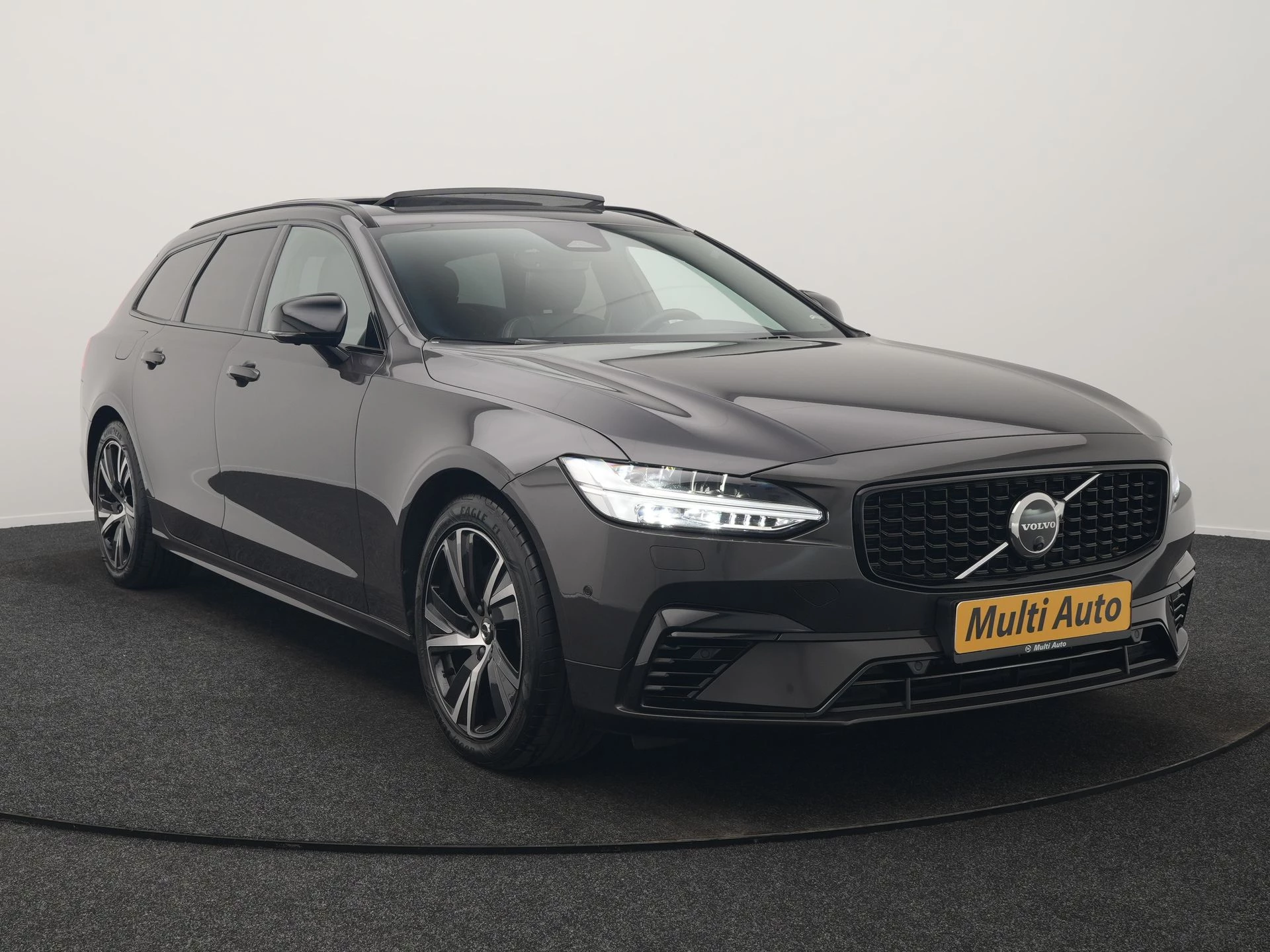 Hoofdafbeelding Volvo V90