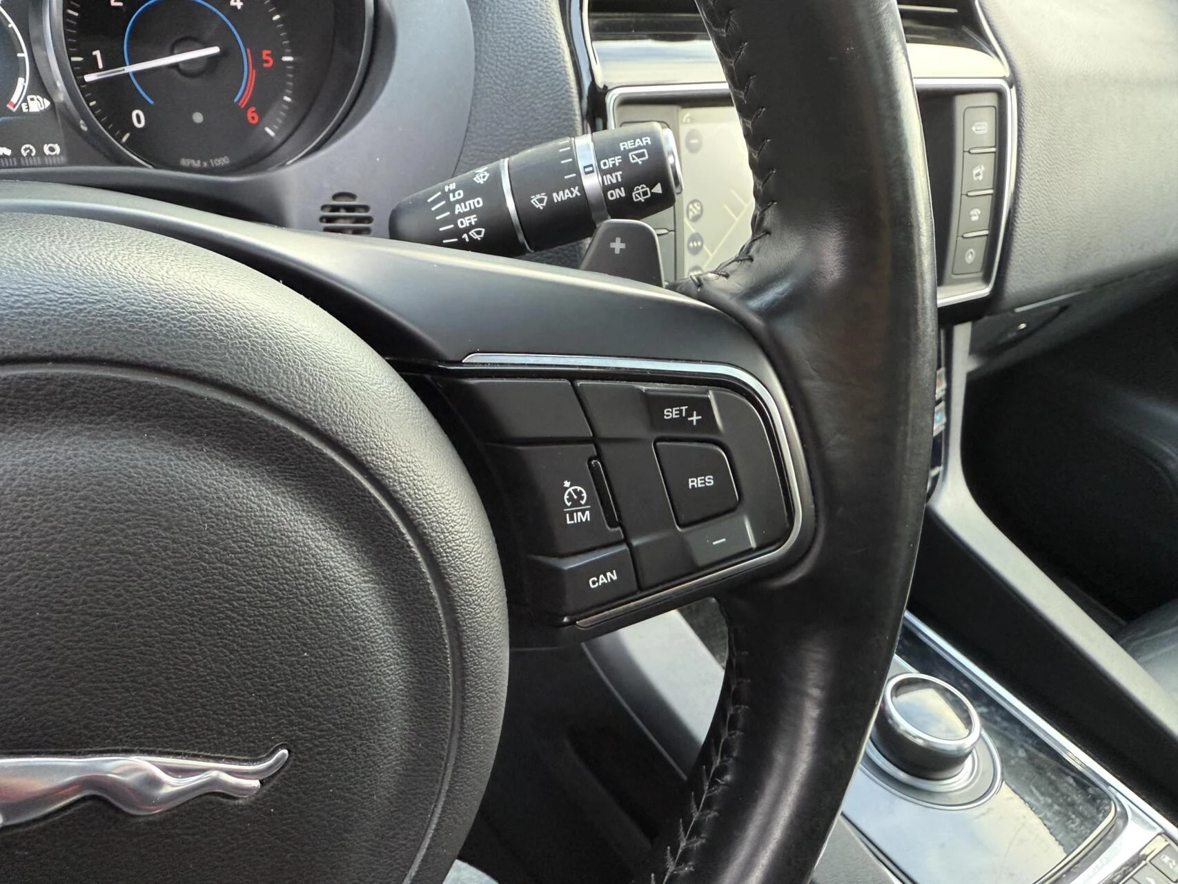 Hoofdafbeelding Jaguar F-PACE