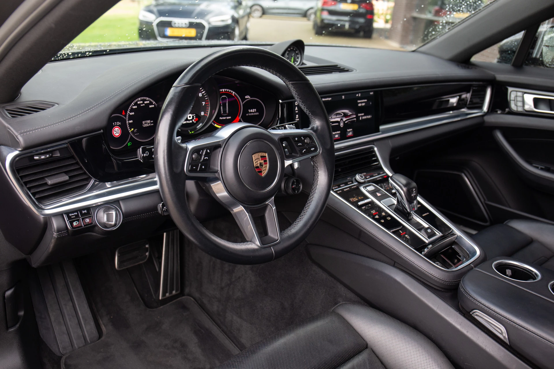 Hoofdafbeelding Porsche Panamera