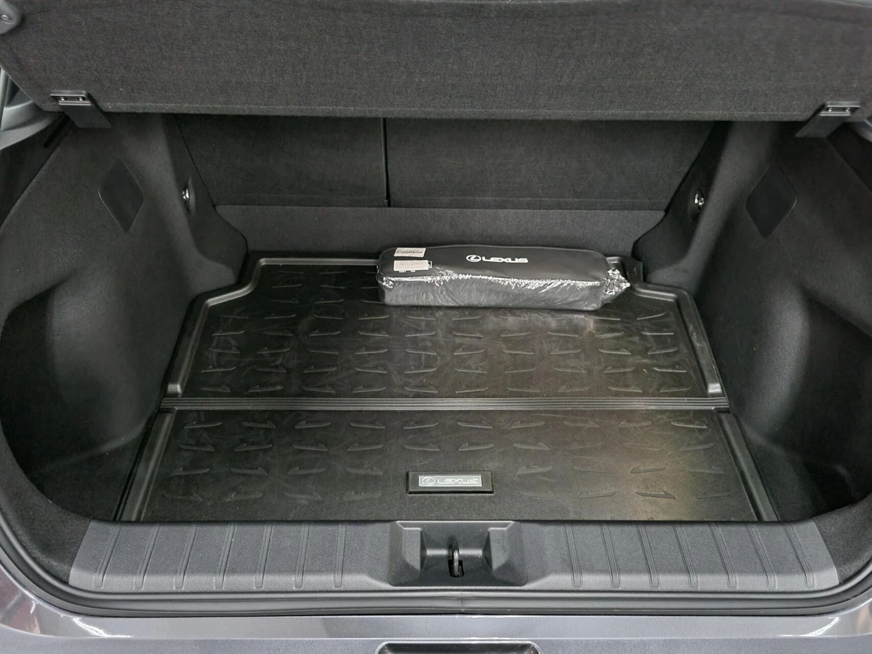 Hoofdafbeelding Lexus LBX