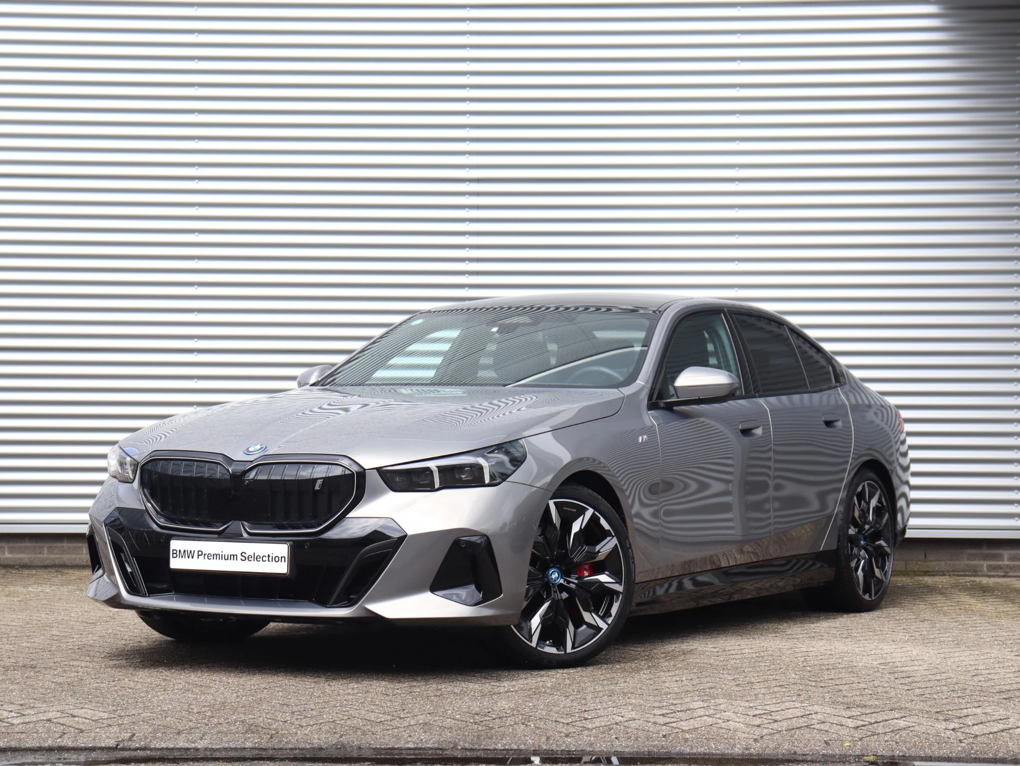 Hoofdafbeelding BMW i5