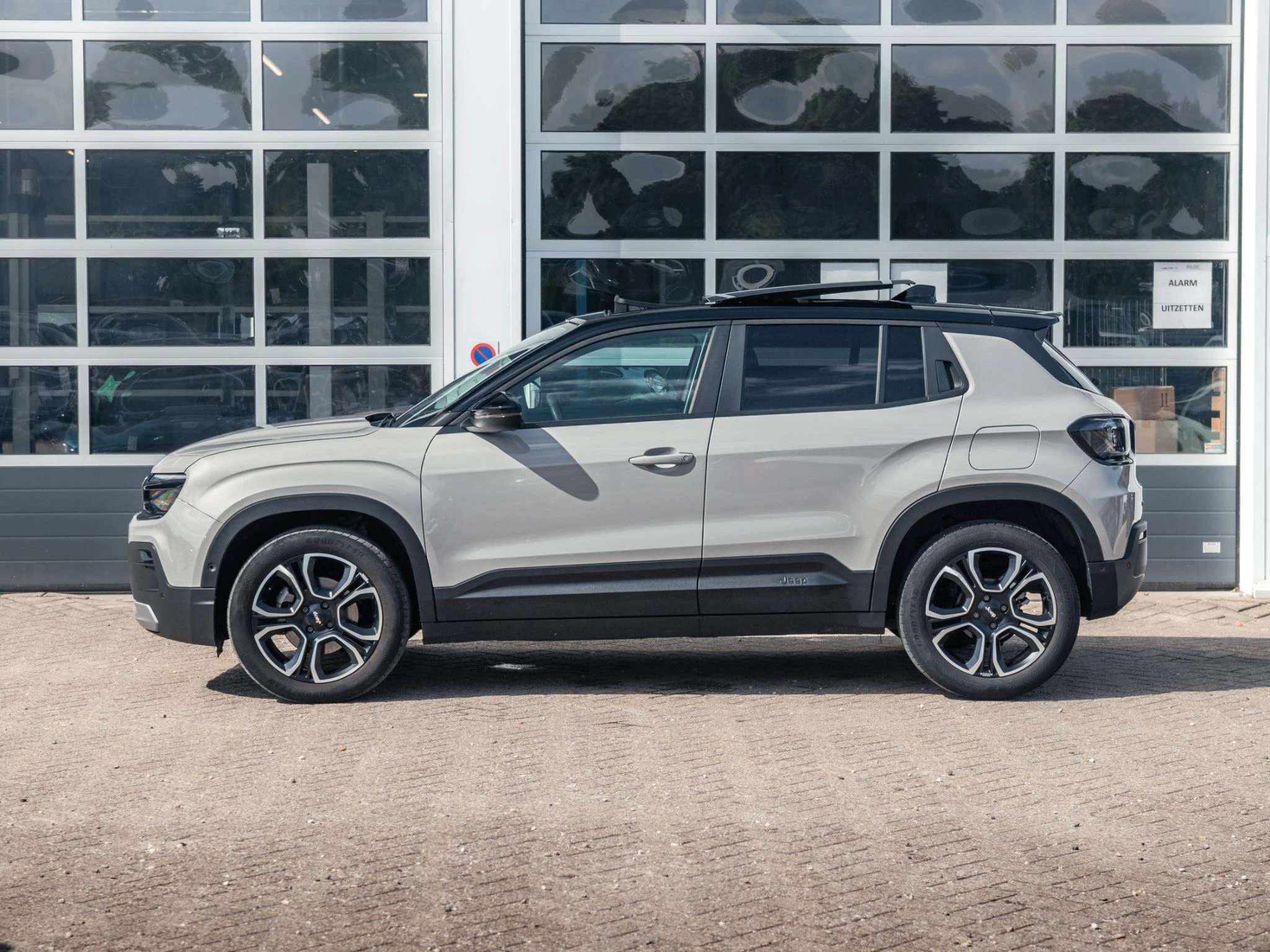 Hoofdafbeelding Jeep Avenger