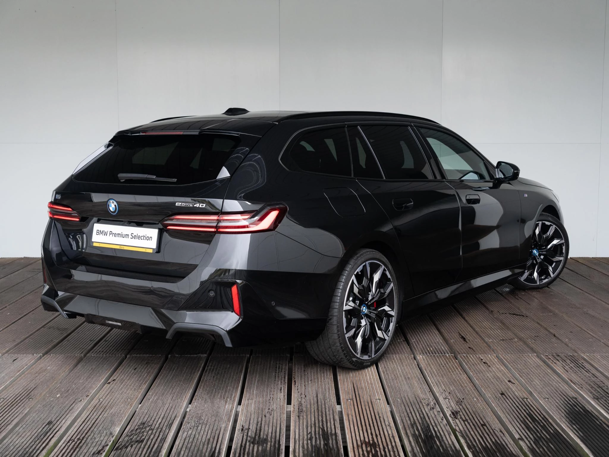 Hoofdafbeelding BMW i5