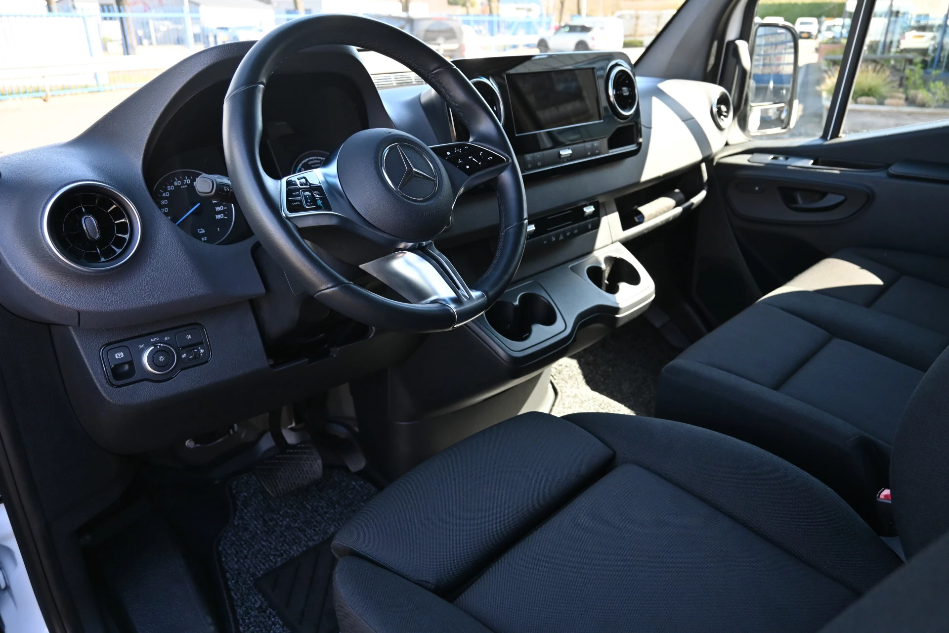 Hoofdafbeelding Mercedes-Benz eSprinter