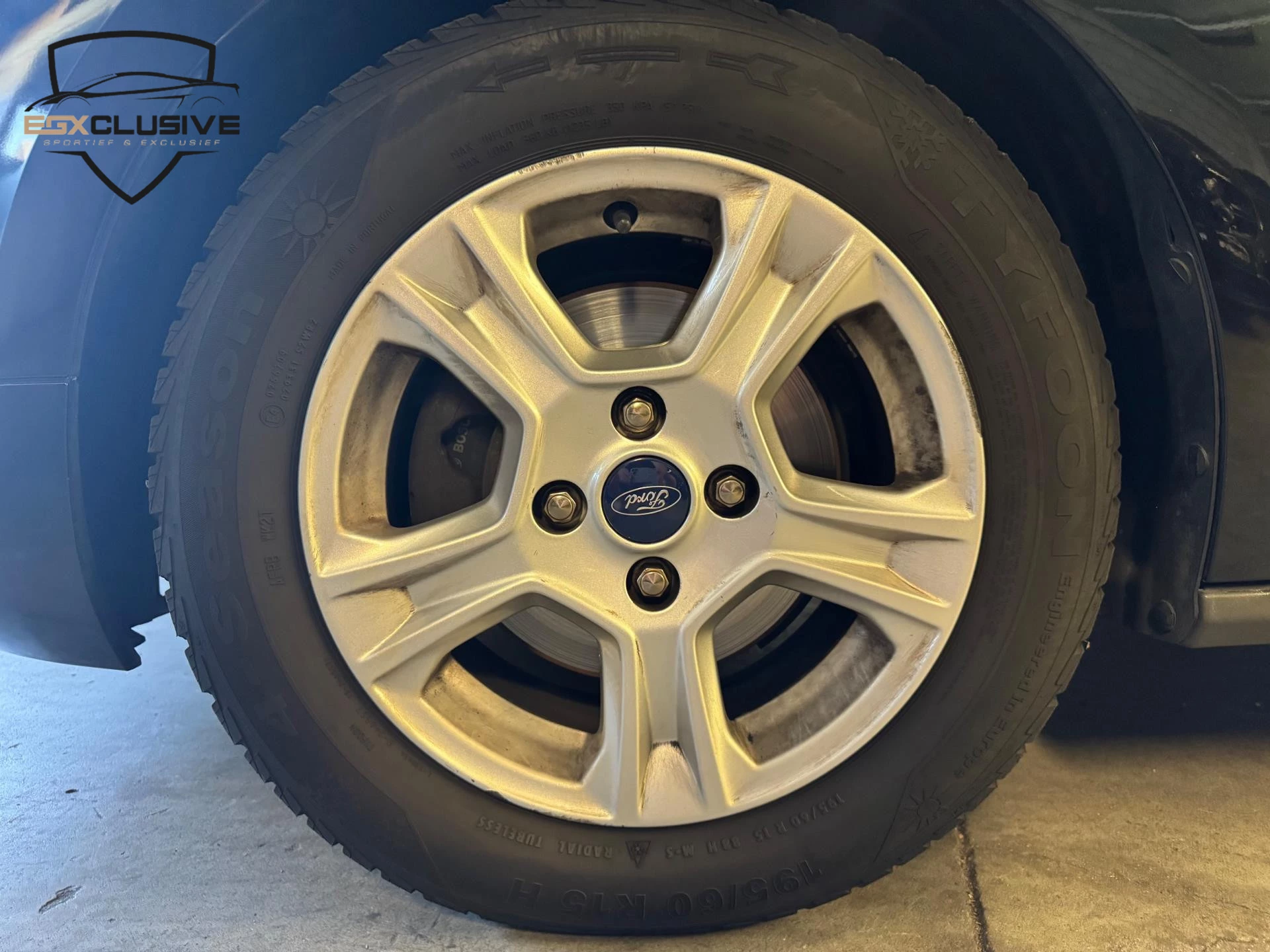 Hoofdafbeelding Ford Transit Courier