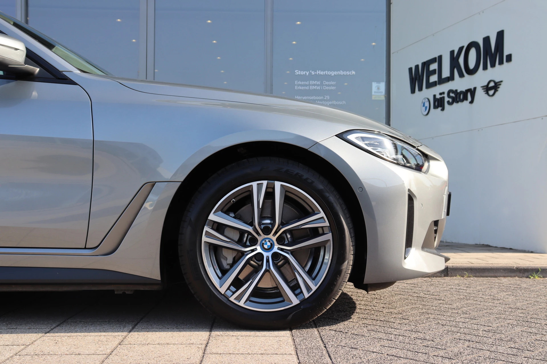Hoofdafbeelding BMW i4