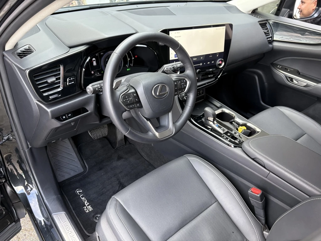 Hoofdafbeelding Lexus NX
