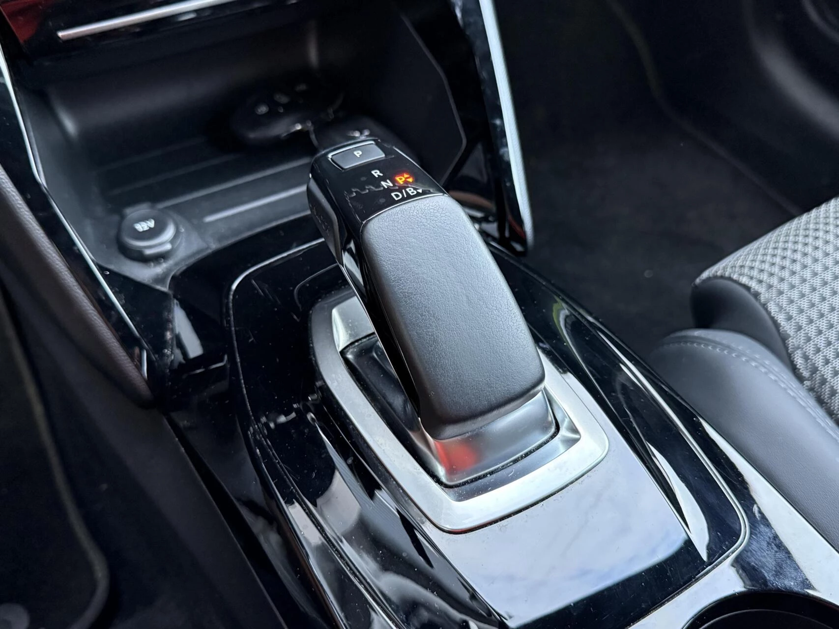 Hoofdafbeelding Peugeot e-208