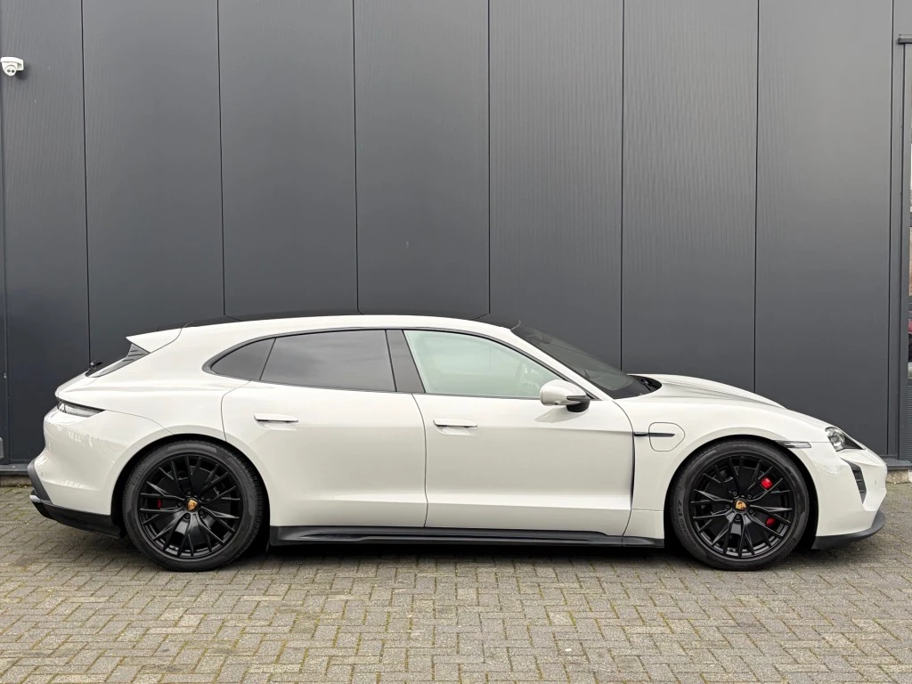 Hoofdafbeelding Porsche Taycan