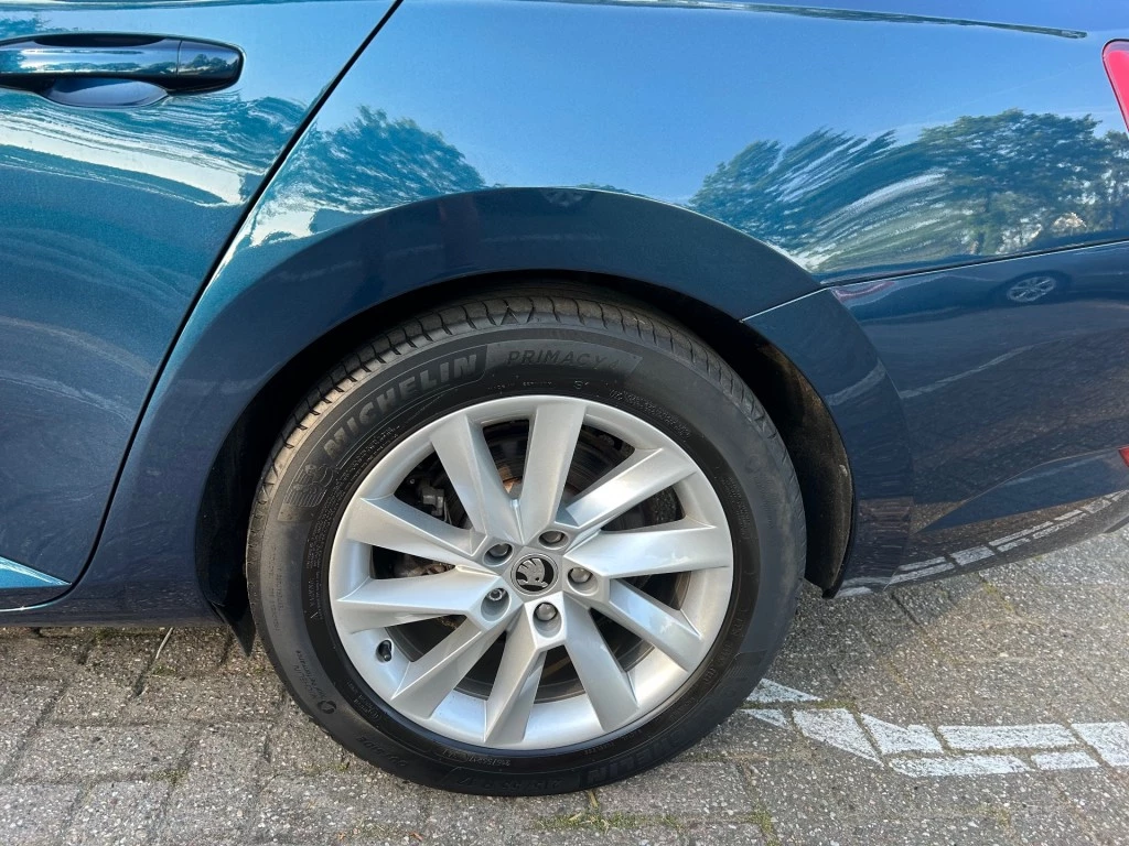 Hoofdafbeelding Škoda Superb