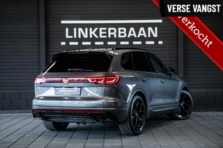 Volkswagen Touareg R 3.0 TSi eHybrid 4MOTION | Nieuw | Alle opties | Panodak | Dynaudio | Massage | Trekhaak | 22 inch | 5 jaar garantie |