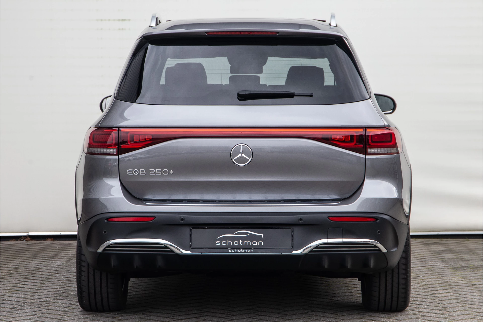 Hoofdafbeelding Mercedes-Benz EQB