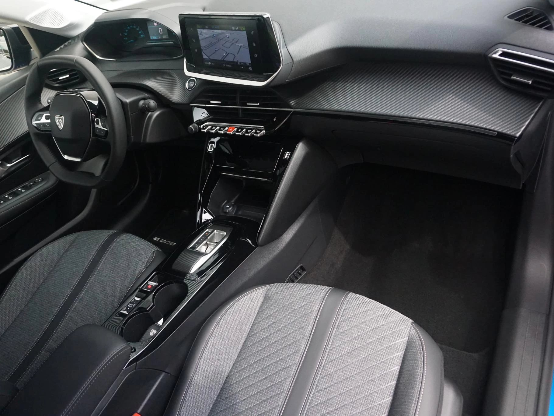 Hoofdafbeelding Peugeot e-208