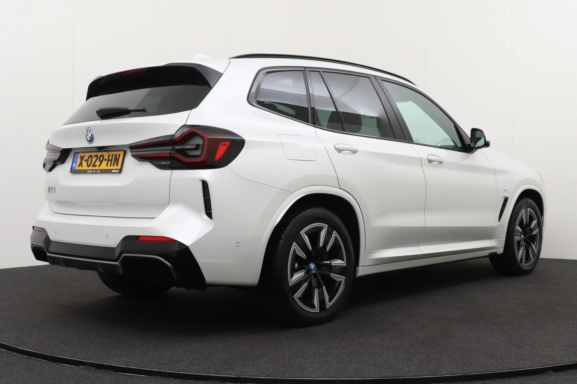 Hoofdafbeelding BMW iX3