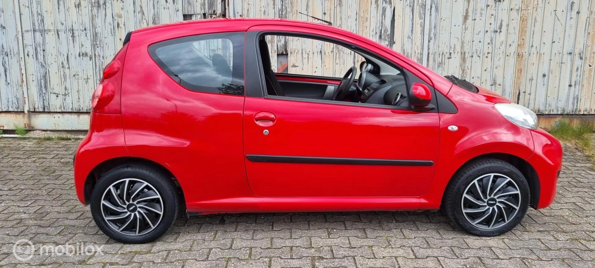 Hoofdafbeelding Peugeot 107