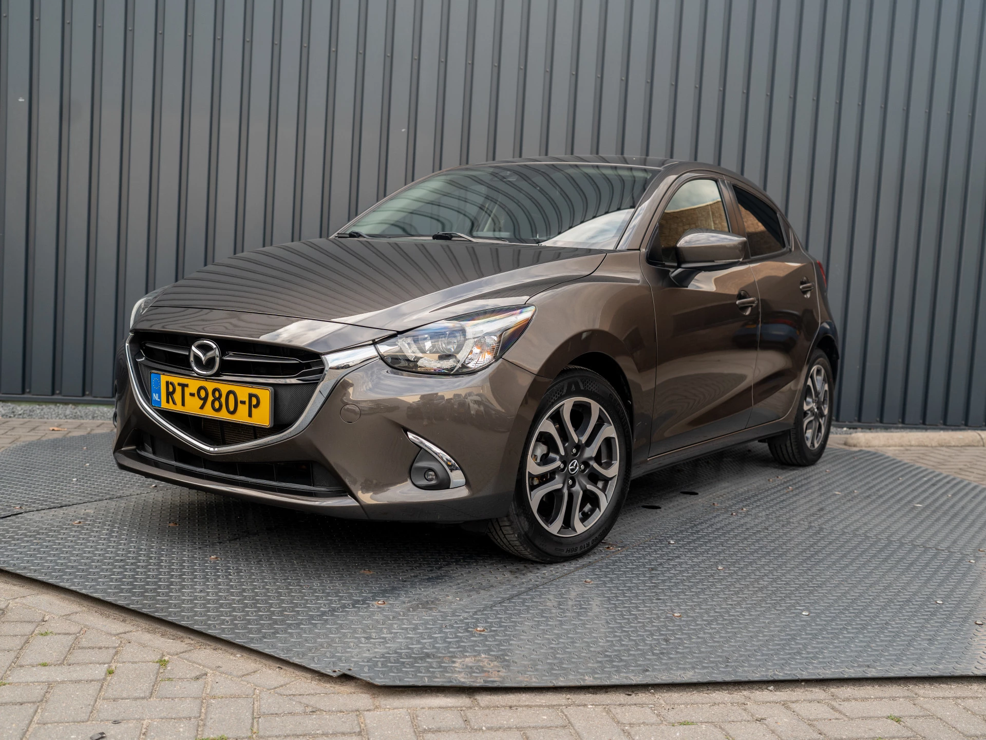 Hoofdafbeelding Mazda 2