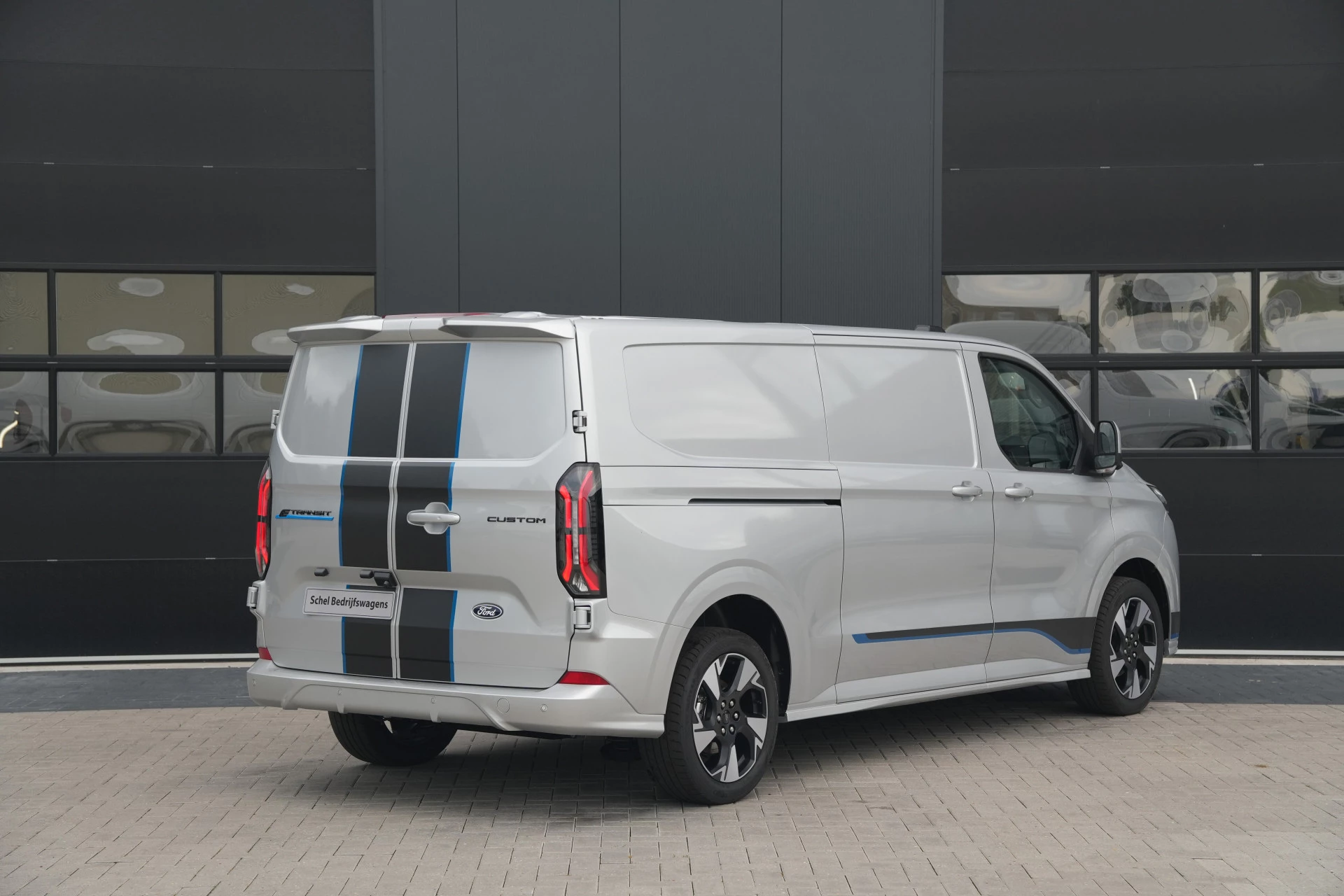 Hoofdafbeelding Ford E-Transit Custom