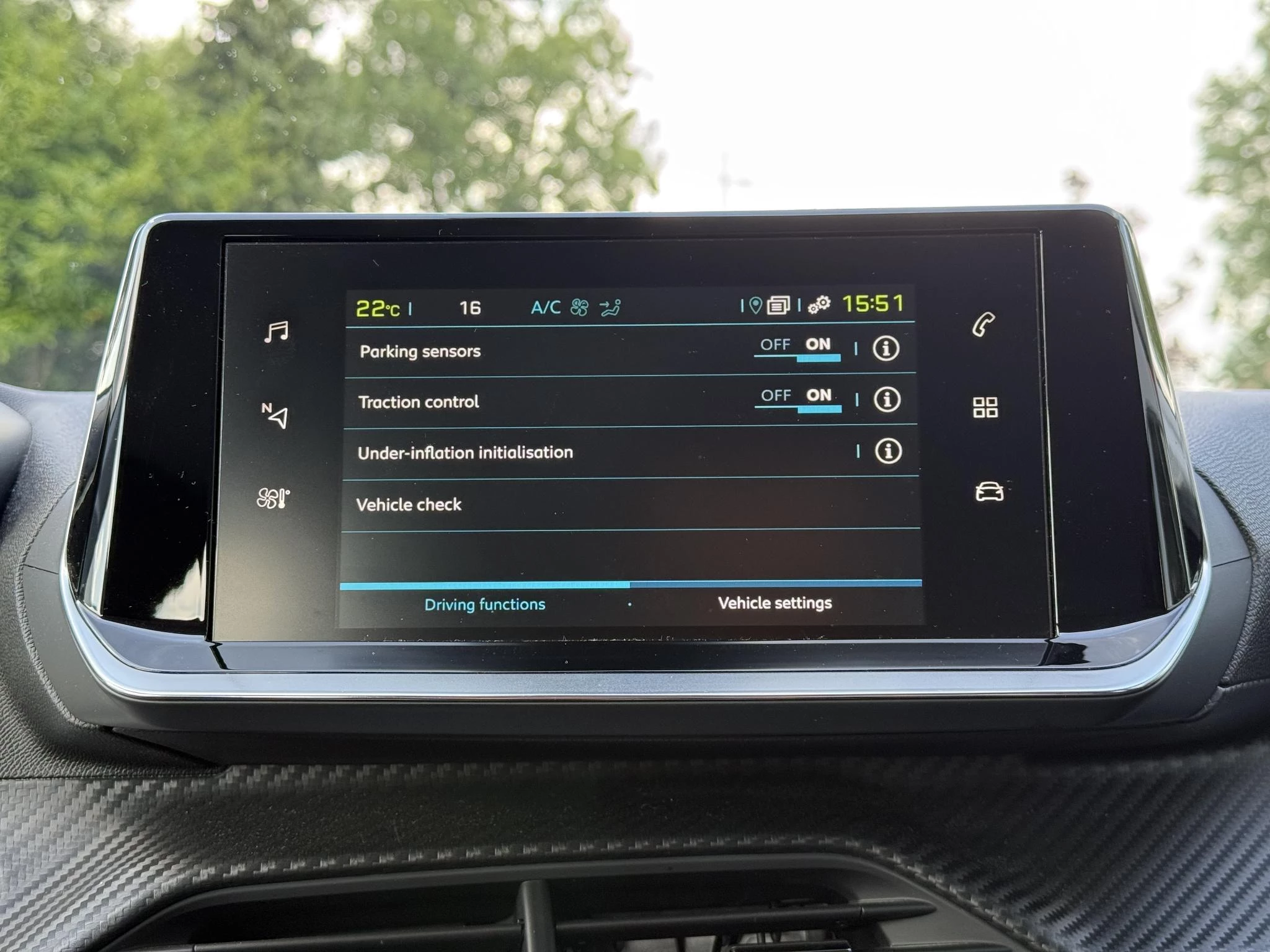 Hoofdafbeelding Peugeot e-208
